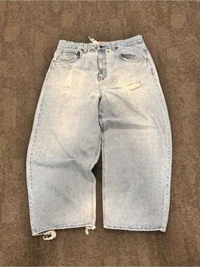 Empyre light blue baggy jeans distressed